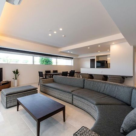 Condo Royal Ryu Kyu Čatan Exteriér fotografie
