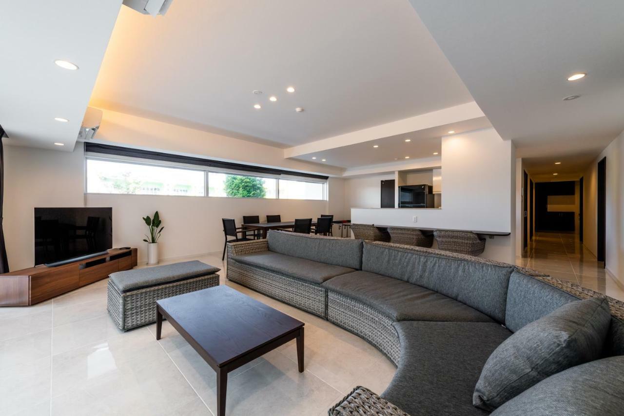Condo Royal Ryu Kyu Čatan Exteriér fotografie