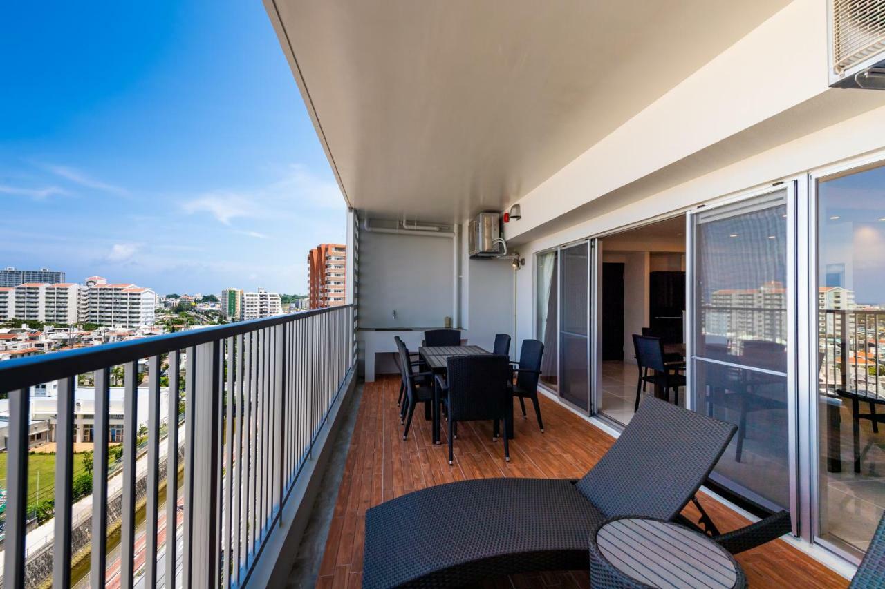 Condo Royal Ryu Kyu Čatan Exteriér fotografie
