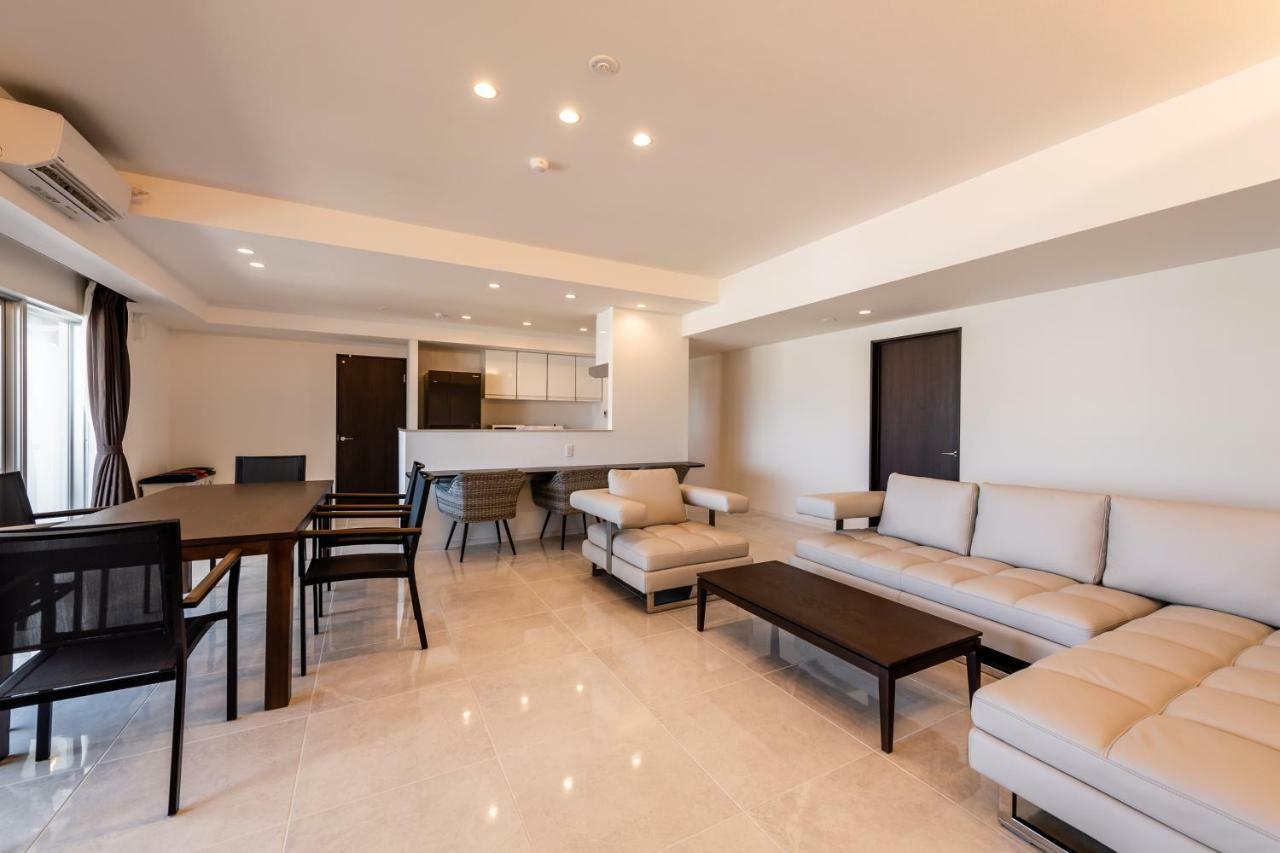 Condo Royal Ryu Kyu Čatan Exteriér fotografie